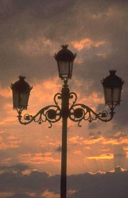 picture of lighting fixture at dusk