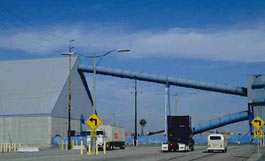 picture of industrial grain silo operation