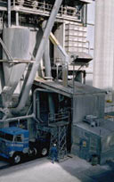 picture of industrial grain silo operation