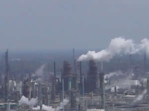 http://www.grinningplanet.com/2008/05-04/city-industrial-pollution.jpg